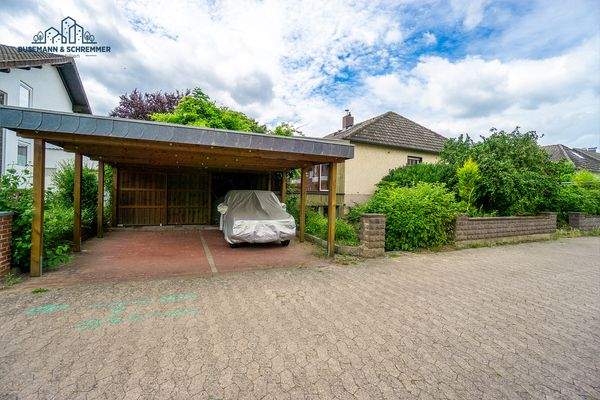 Doppelcarport links