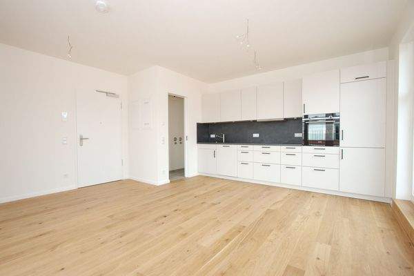 Küche und Hauswirtschaftsraum