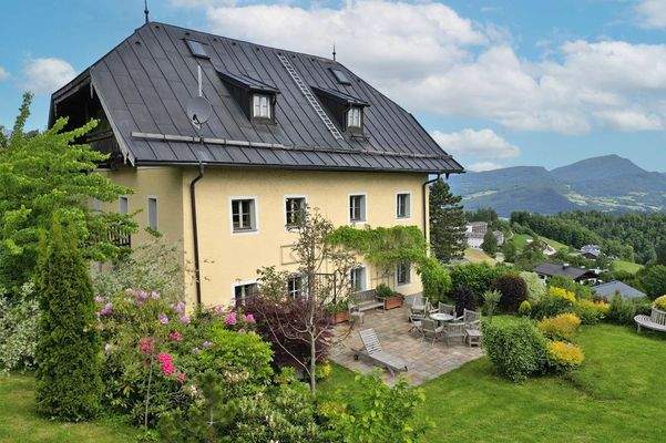 Seitliche Ansicht des Forsthauses