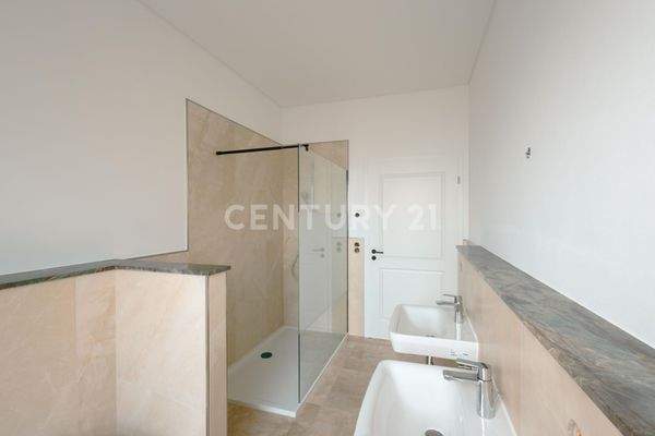 Vollbad mit Walk In Dusche