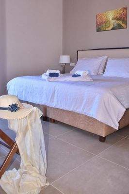 Kreta, Kounali: Moderne Villa mit 3 Zimmern, Pool und Meerblick zu verkaufen