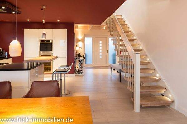 16-Eingangsbereich EG.JPG