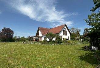 Gartenansicht zum Haus