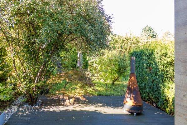 Garten mit Terrasse