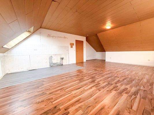 Wohnzimmer mit Küche