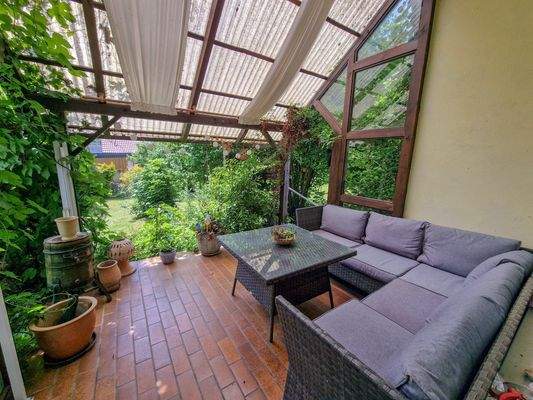 Überdachte Terrasse