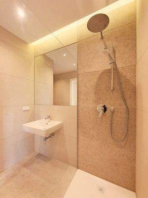 hochwertiges Badezimmer