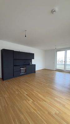 20250930_121930311_iOS