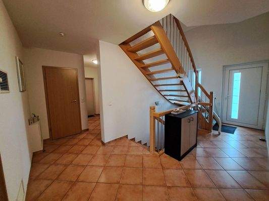 EG - Flur vom Wohnz. kommend