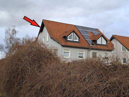 Hinteransicht von der Straße