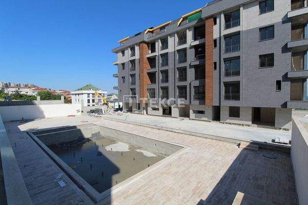 Apartments for Sale in Beylikdüzü Close to the Beach