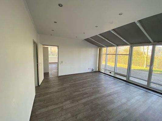 Büroraum 3.rechte Seite