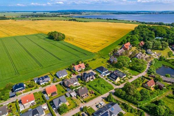 Luftbildaufnahme - Feldrandlage