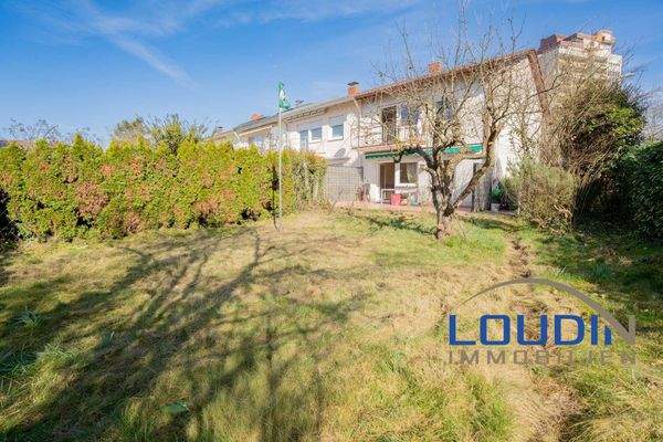 Großzügiger Garten