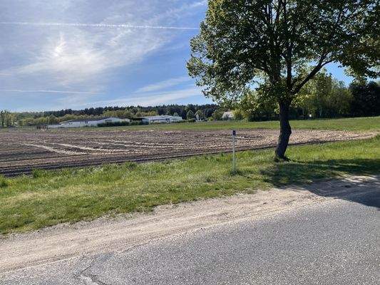 Freies Feld gegenüber