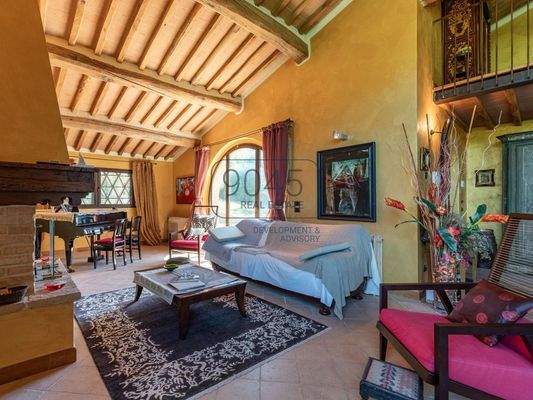 Exklusives toskanisches Landhaus mit Panoramablick auf die Türme von San Gimignano