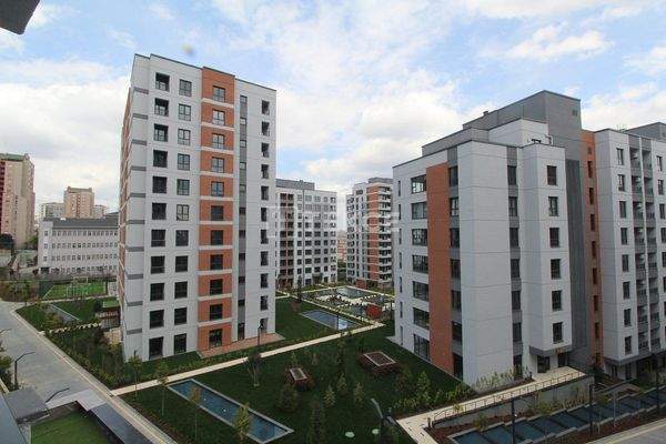 Spacious Apartments 100 Meters to Metro Station in Bağcılar