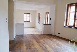 Großzügige, helle Familienwohnung mit Panoramablick