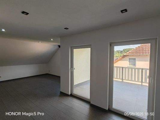 Wohnzimmer Dachgeschoß 3.jpg