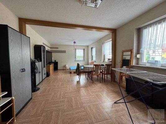 EG: Großes Wohnzimmer 