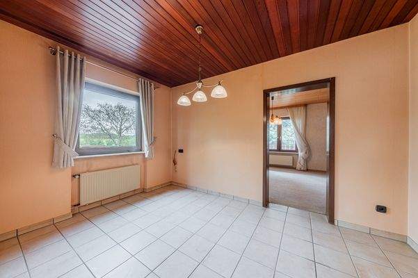 Zimmer/Esszimmer/Büro, EG