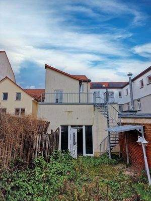 5 - Innenhof Blick aufs Haus