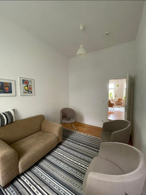 Büroraum zum ruhigen Hinterhof