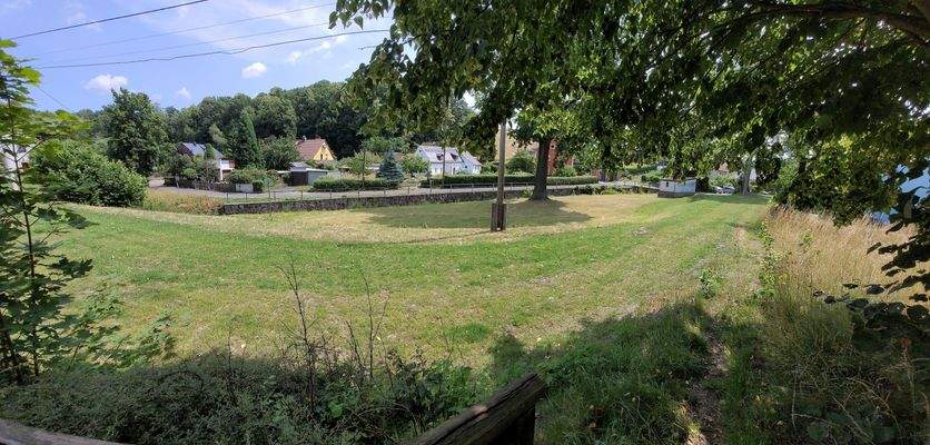 Grundstück in Oberlichtenau.jpg