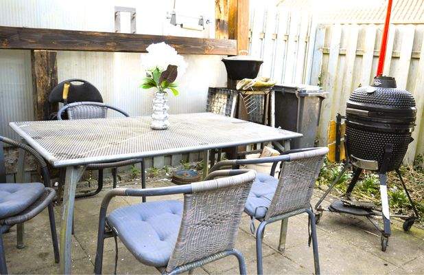 Sitzplatz u.überd. Terrasse