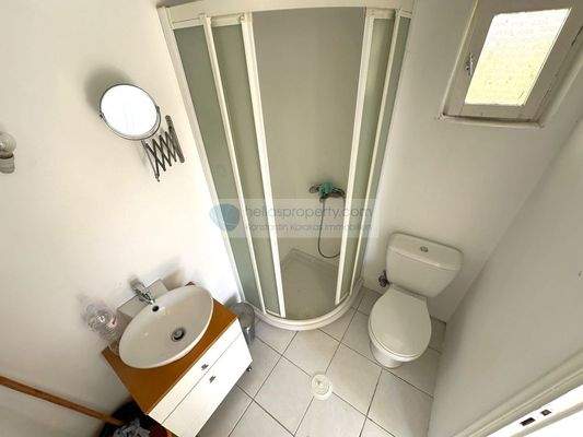 ff7b716a532543afb5eaf966ec1dcb43-original