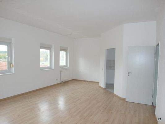 Wohnbereich, halboffene Küche