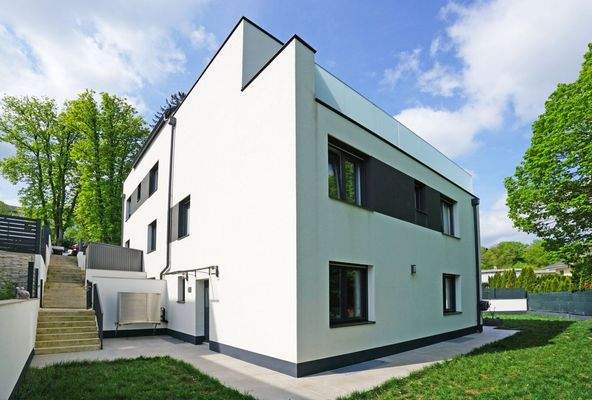 Nordostseitige Hausansicht