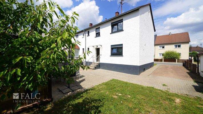 Sichtgeschützter Eingang