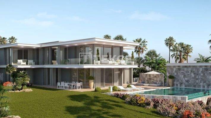 Luxury Villas with Infinity Pools and Spacious Areas in Marbella
