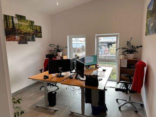 Büro OG 3.jpg