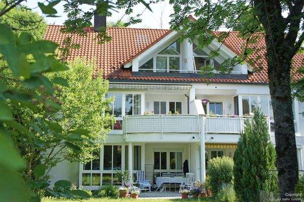 Gepflegtes 6-Parteien-Haus