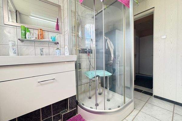 Duschbad im Dachgeschoss