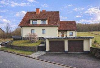 01_Hausansicht_Front