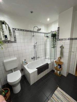 3 Zimmer Wohnung Koeln Zollstock_IMMODILIA_Bad