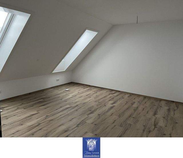 Erstbezug! Modern sanierte 2-Zimmerwohnung unterm Dach sucht perfekten Mieter! - Foto 2