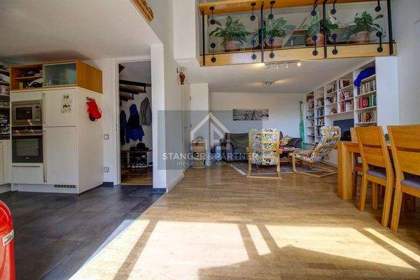 Wohnzimmer / Blick zur Galerie