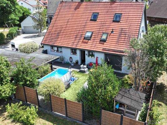 Westansicht mit Innenhof