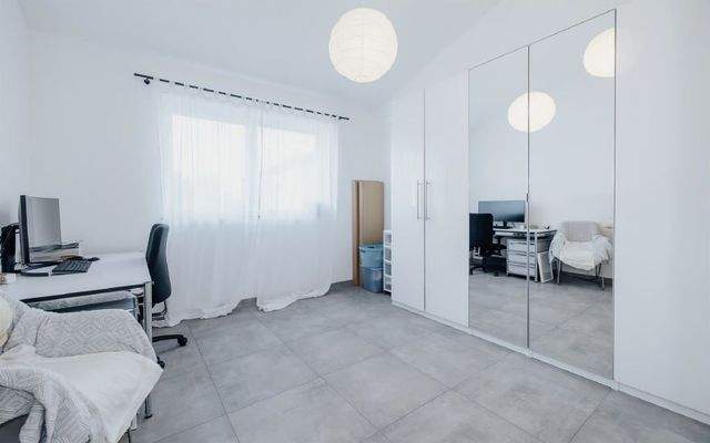 Kinder-/Arbeitszimmer