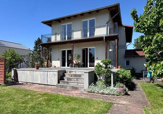 Hausansicht von der Gartenseite