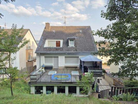 Rückansicht inkl. Gartengrundstück