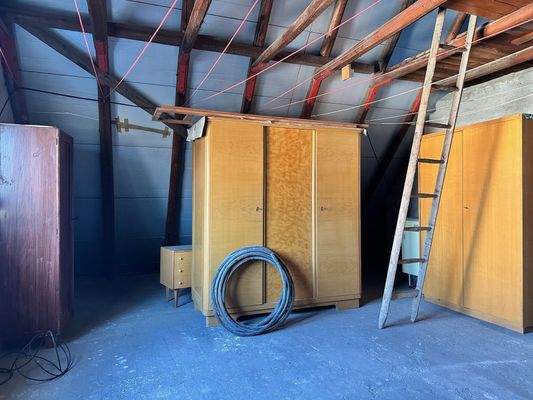 ausbaubarer Dachboden (mögliches 2. Kinderzimmer)