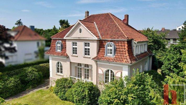 Luftaufnahme eines Einfamilienhauses