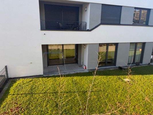 Gartenanteil und Terrasse