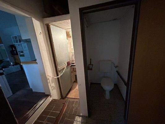 Dorfstraße 108 - Gäste WC