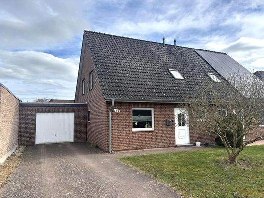 Auffahrt Garage und Zuwegung